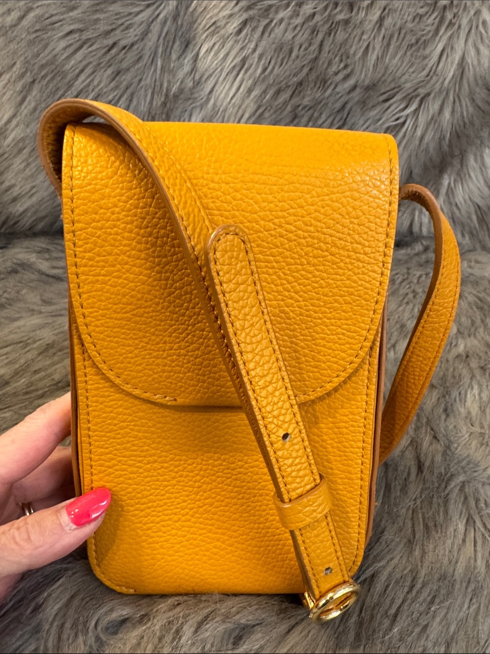 Cuyana Dark Orange Leather Crossbody Phone Bag - Women